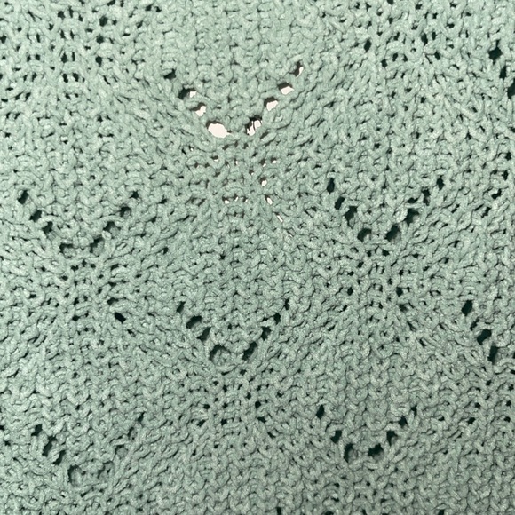 Miami by Francesca’s cropped bell sleeve sweater - Picture 3 of 5